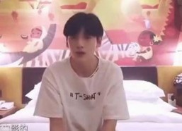 周翊然最近动态引爆网络，跳伞高清视频成为热议焦点